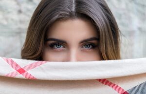 Pedicura y Cejas